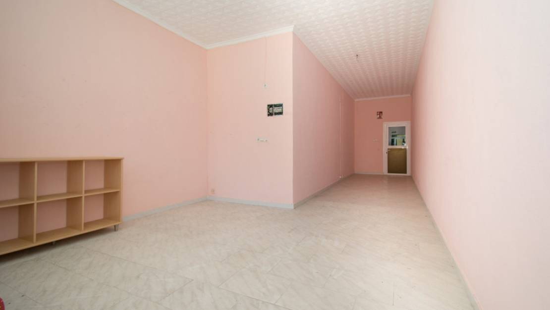 Sale - Commercial property - Torrevieja - La Mata