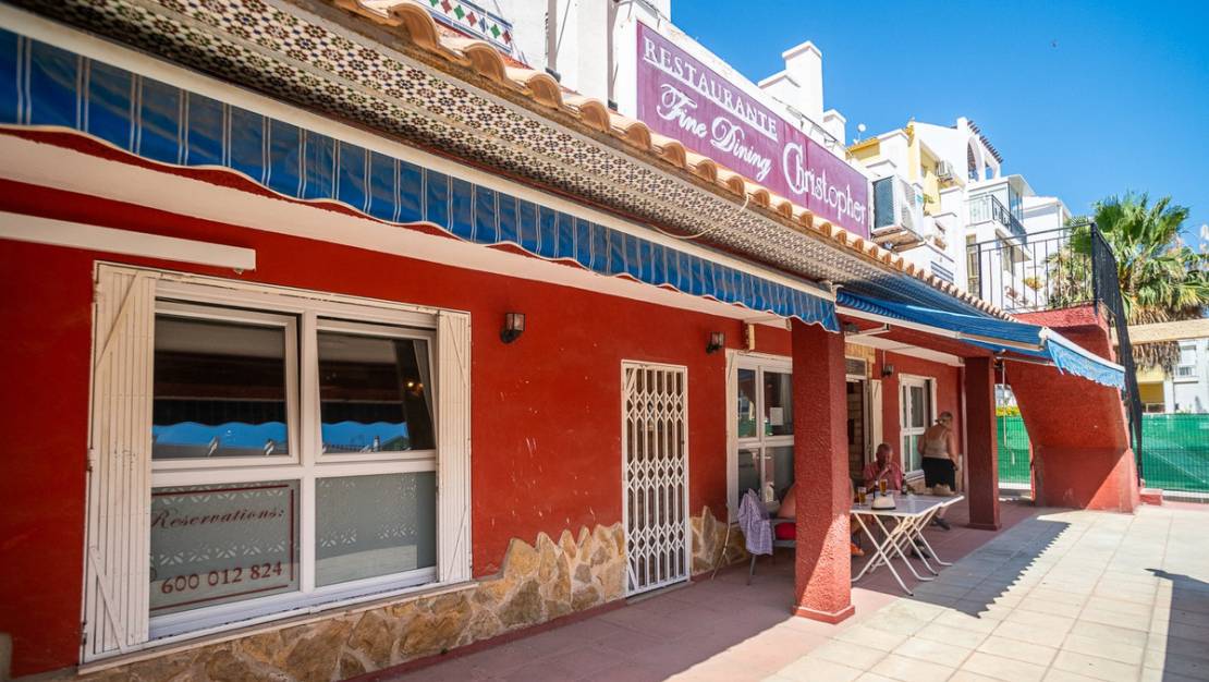Sale - Commercial property - Torrevieja - La Veleta