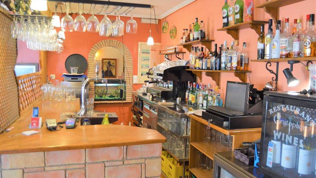 Sale - Commercial property - Torrevieja - La Veleta