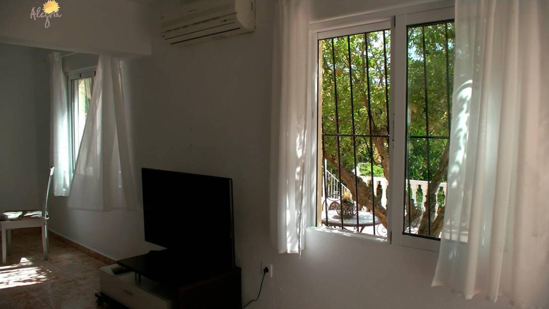 Sale - Commercial property - Torrevieja - Torrevieja Centro