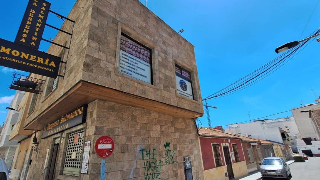Sale - Commercial property - Torrevieja - Torrevieja Centro