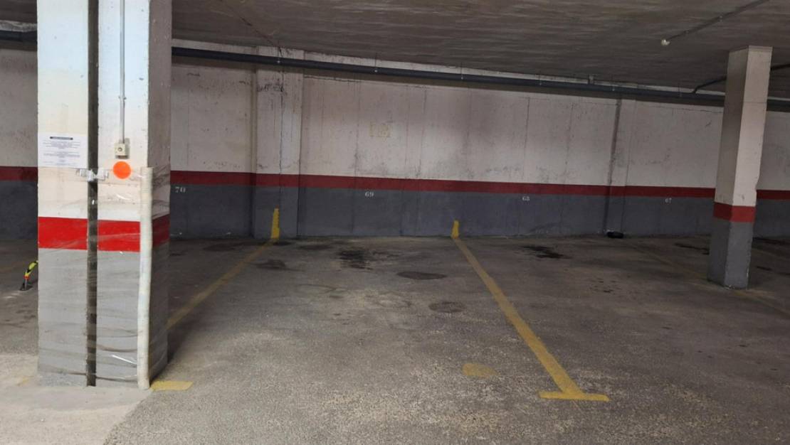 Sale - Commercial property - Torrevieja - Torrevieja Centro