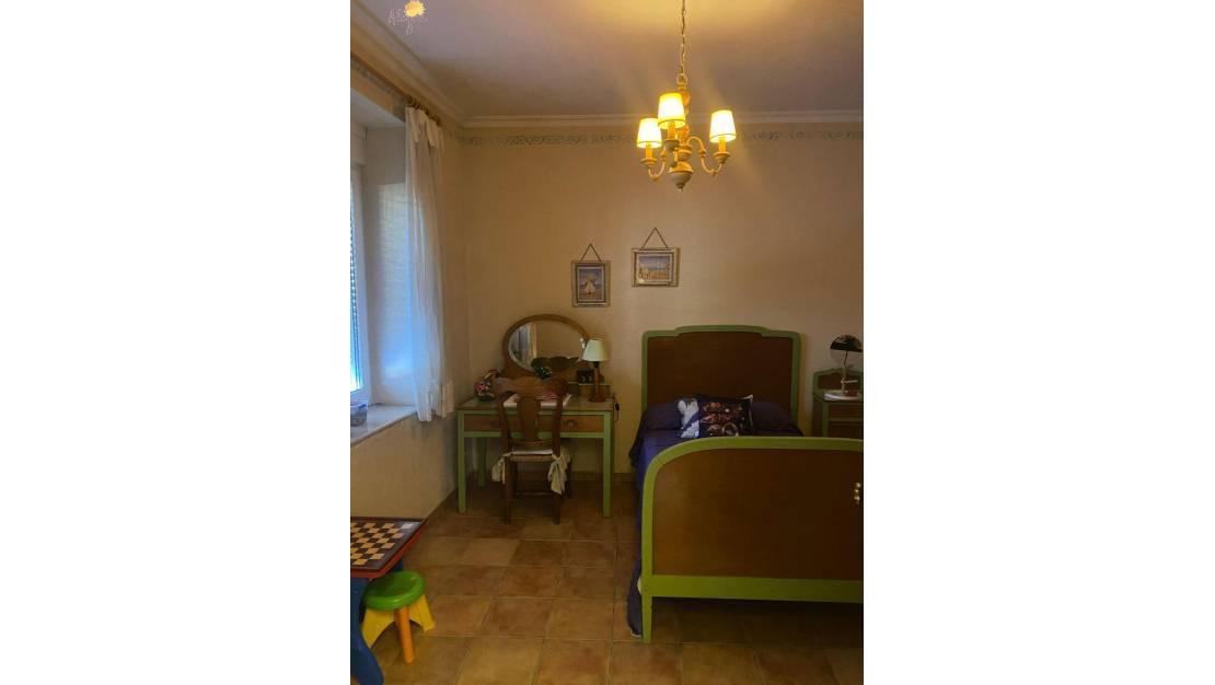 Sale - Commercial property - Torrevieja - Torrevieja Centro