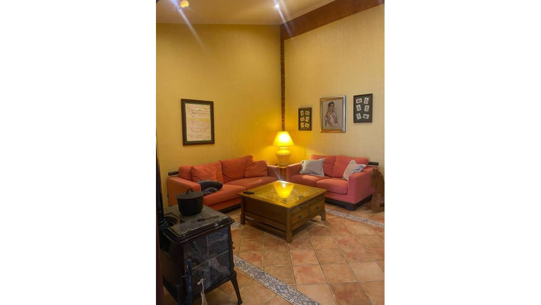 Sale - Commercial property - Torrevieja - Torrevieja Centro