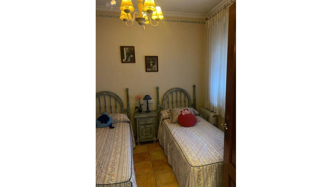 Sale - Commercial property - Torrevieja - Torrevieja Centro