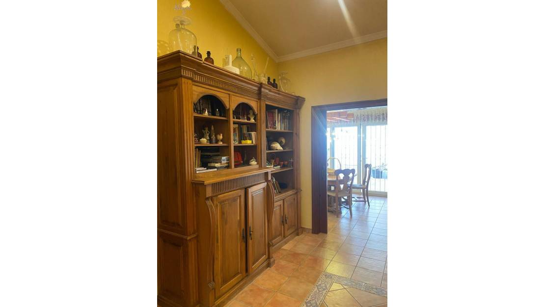 Sale - Commercial property - Torrevieja - Torrevieja Centro