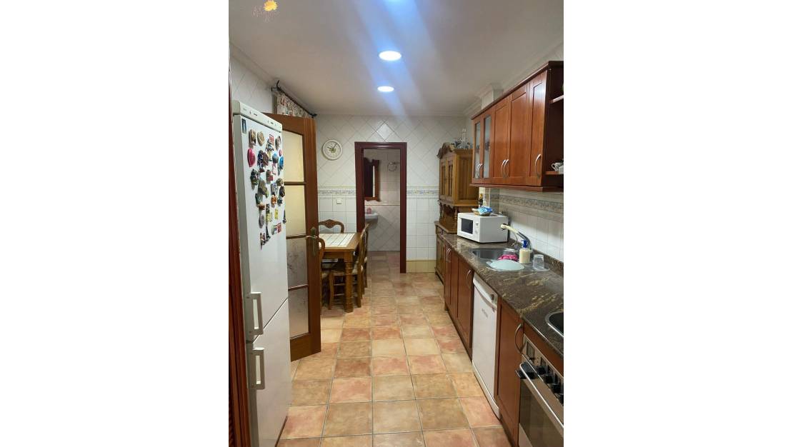 Sale - Commercial property - Torrevieja - Torrevieja Centro