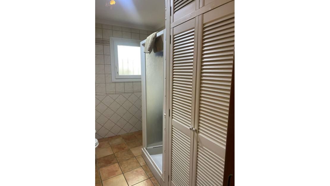 Sale - Commercial property - Torrevieja - Torrevieja Centro