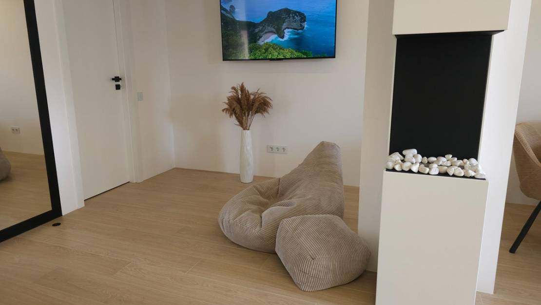 Sale - Commercial property - Torrevieja - Torrevieja Centro