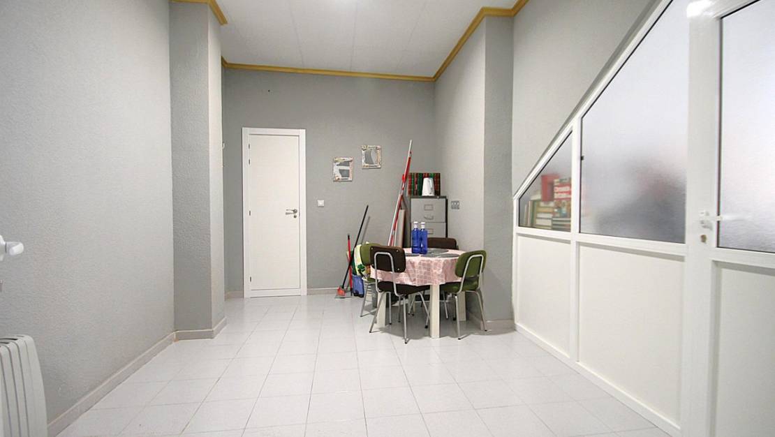 Sale - Commercial property - Torrevieja - Torrevieja Centro