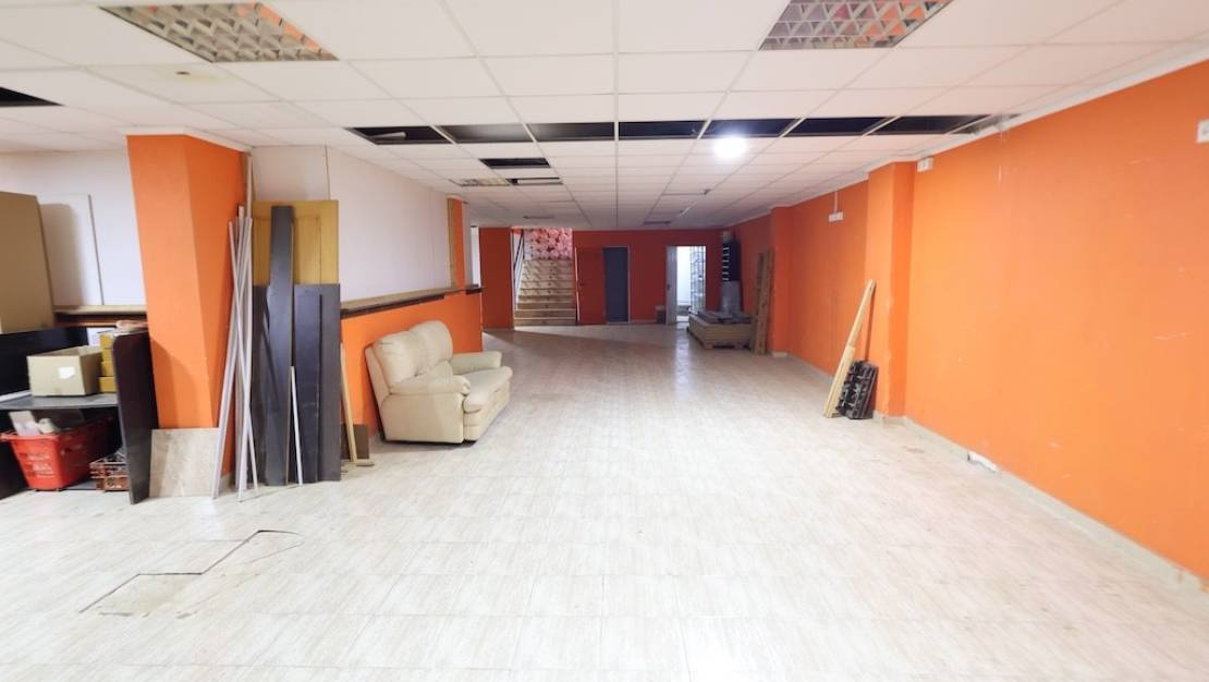 Sale - Commercial property - Torrevieja - Torrevieja Centro
