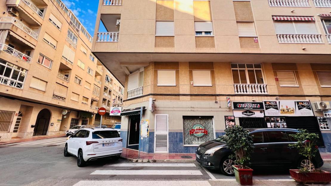 Sale - Commercial property - Torrevieja - Torrevieja Centro