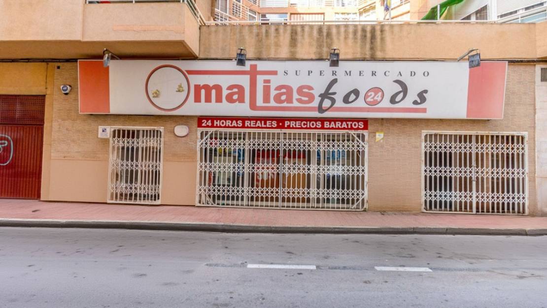Sale - Commercial property - Torrevieja - Torrevieja Centro
