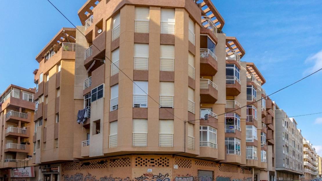 Sale - Commercial property - Torrevieja - Torrevieja Centro