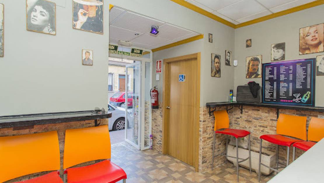 Sale - Commercial property - Torrevieja - Torrevieja Centro