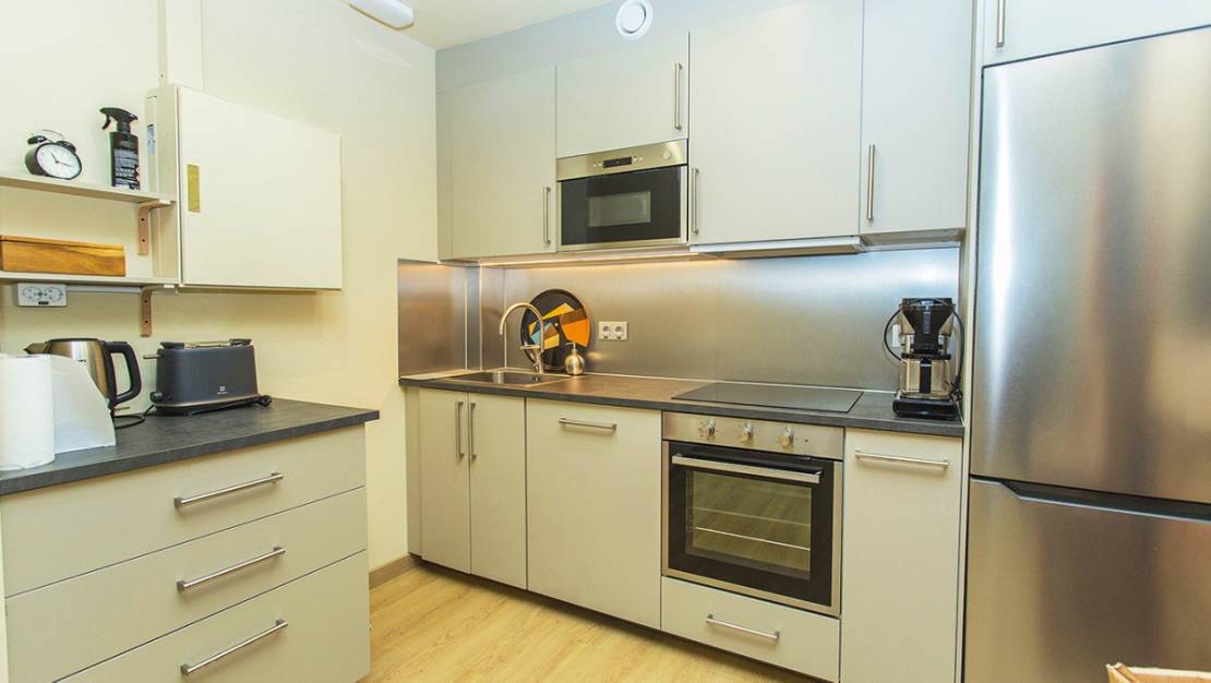 Sale - Commercial property - Torrevieja - Torrevieja Centro