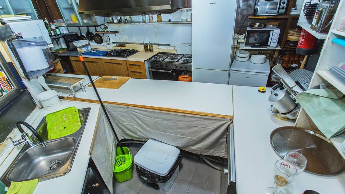 Sale - Commercial property - Torrevieja - Torrevieja Centro