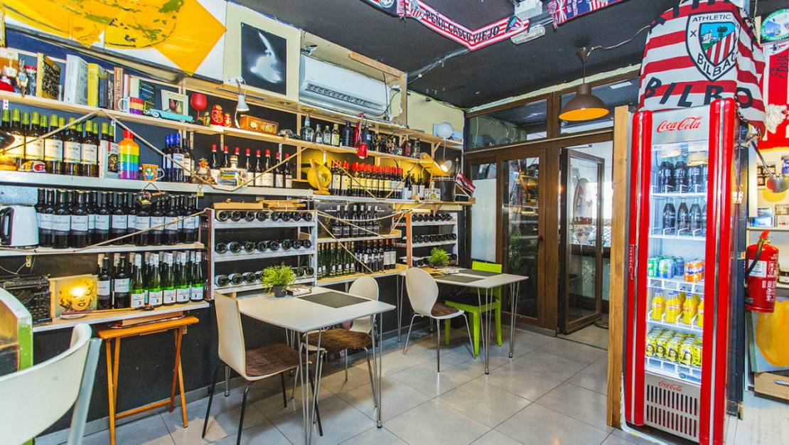 Sale - Commercial property - Torrevieja - Torrevieja Centro