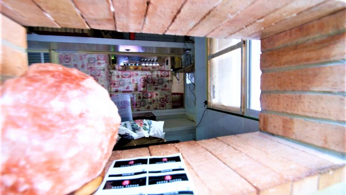 Sale - Commercial property - Torrevieja - Torrevieja Centro