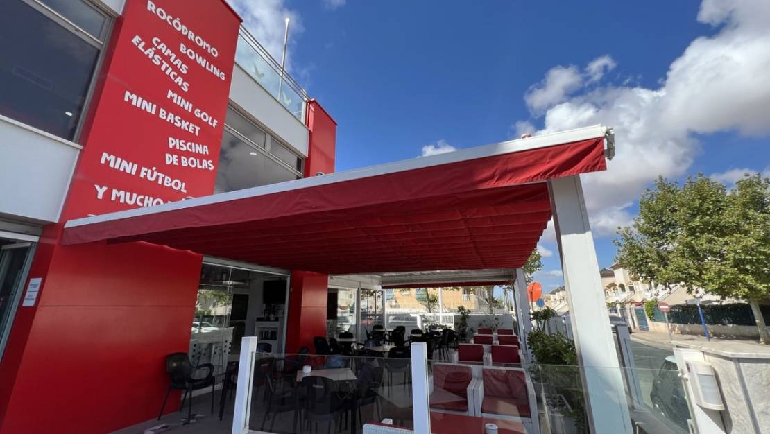 Sale - Commercial property - Torrevieja - Torrevieja Centro