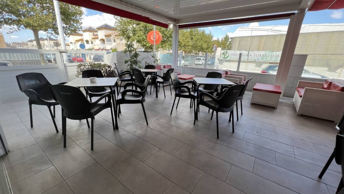 Sale - Commercial property - Torrevieja - Torrevieja Centro