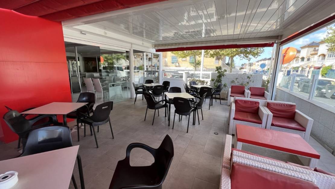 Sale - Commercial property - Torrevieja - Torrevieja Centro