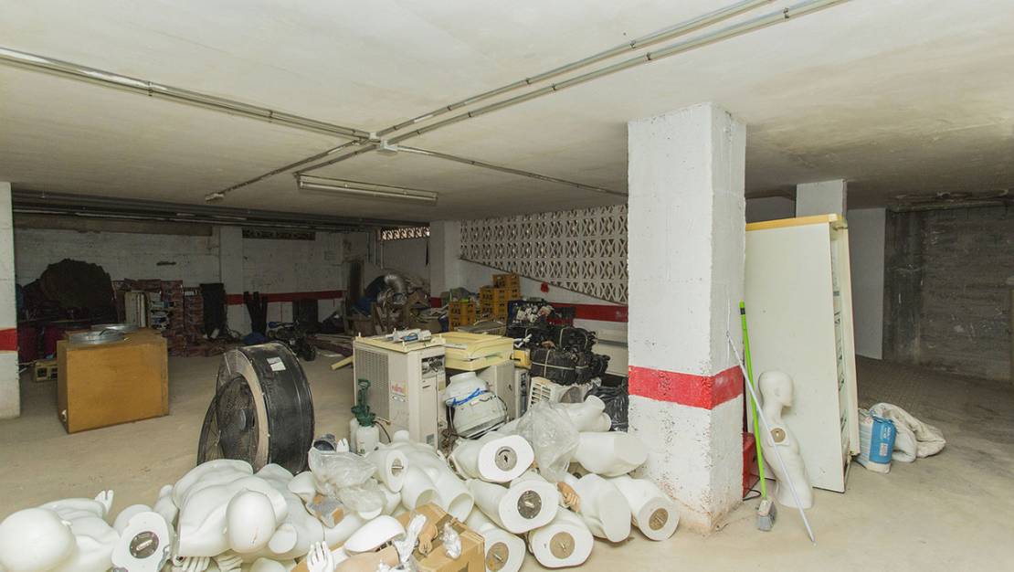 Sale - Commercial property - Torrevieja - Torrevieja Centro