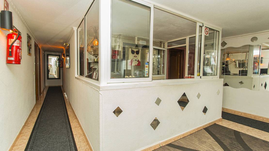 Sale - Commercial property - Torrevieja - Torrevieja Centro