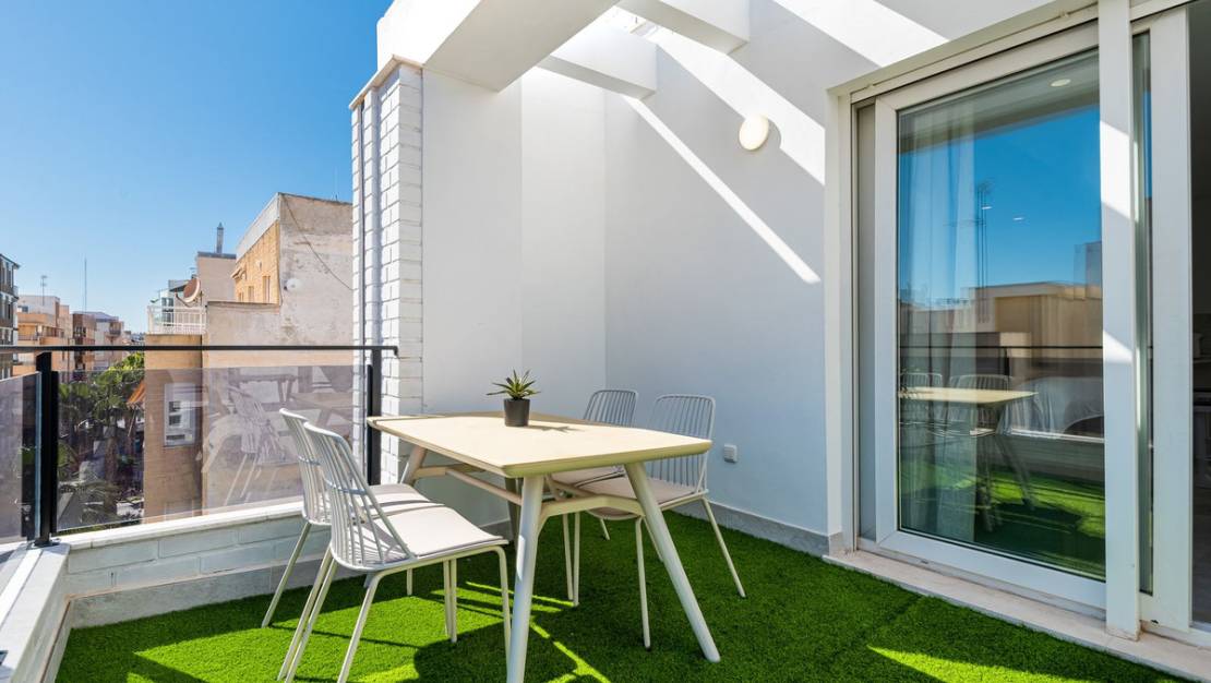 Sale - Commercial property - Torrevieja - Torrevieja Centro