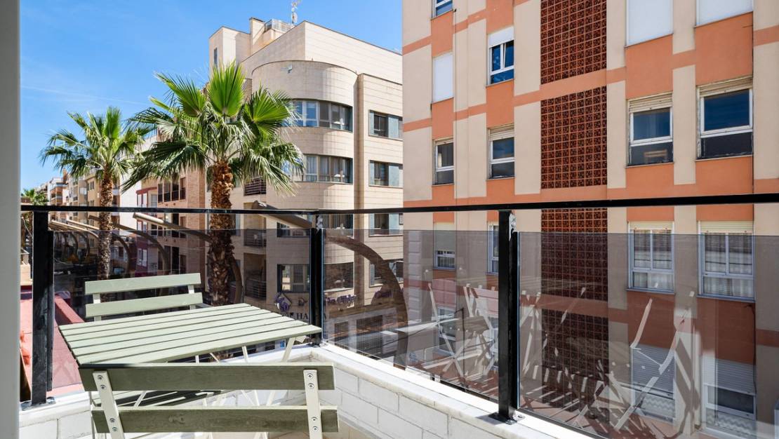 Sale - Commercial property - Torrevieja - Torrevieja Centro