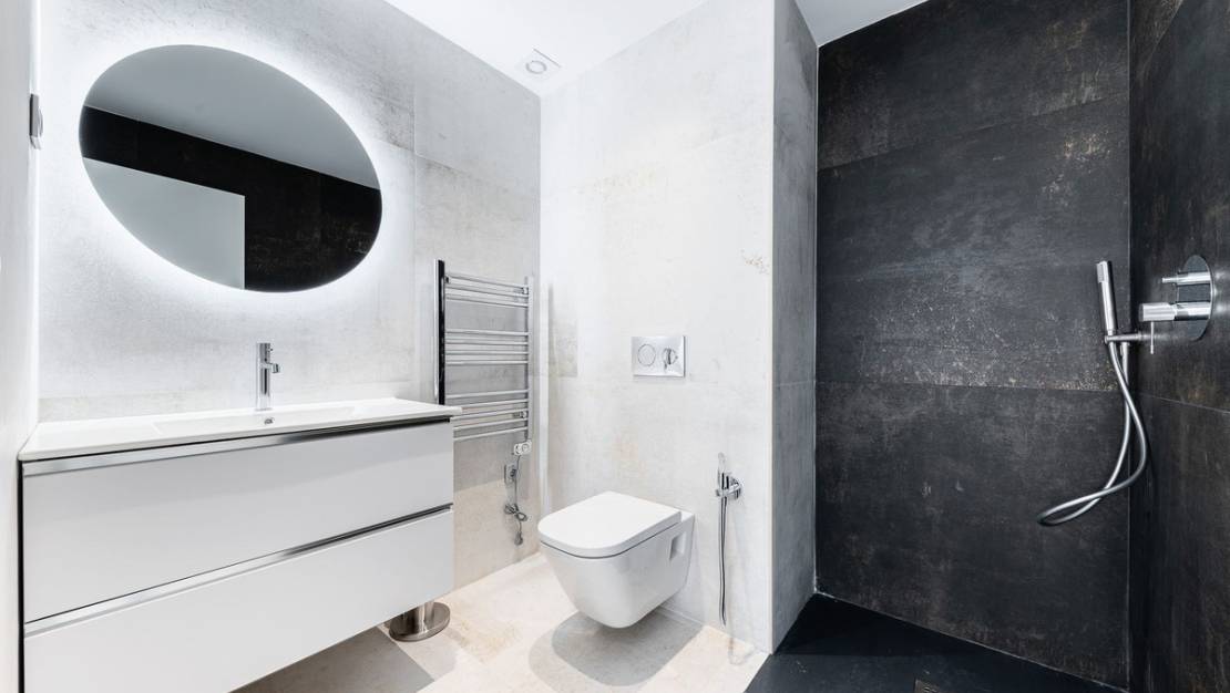 Sale - Commercial property - Torrevieja - Torrevieja Centro