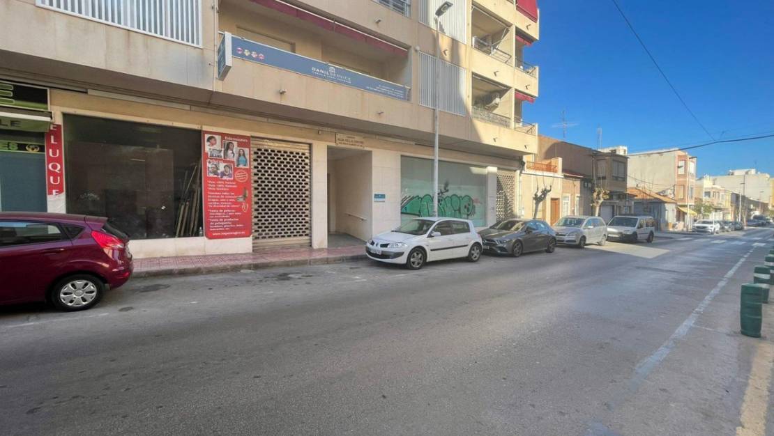 Sale - Commercial property - Torrevieja - Torrevieja Centro