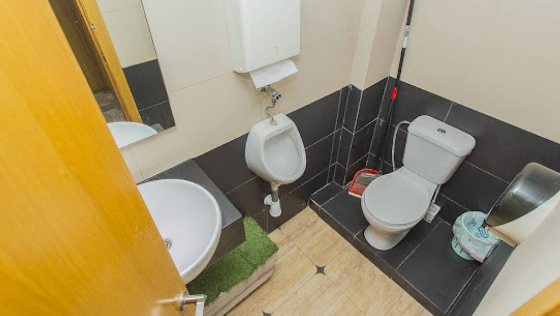 Sale - Commercial property - Torrevieja - Torrevieja Centro