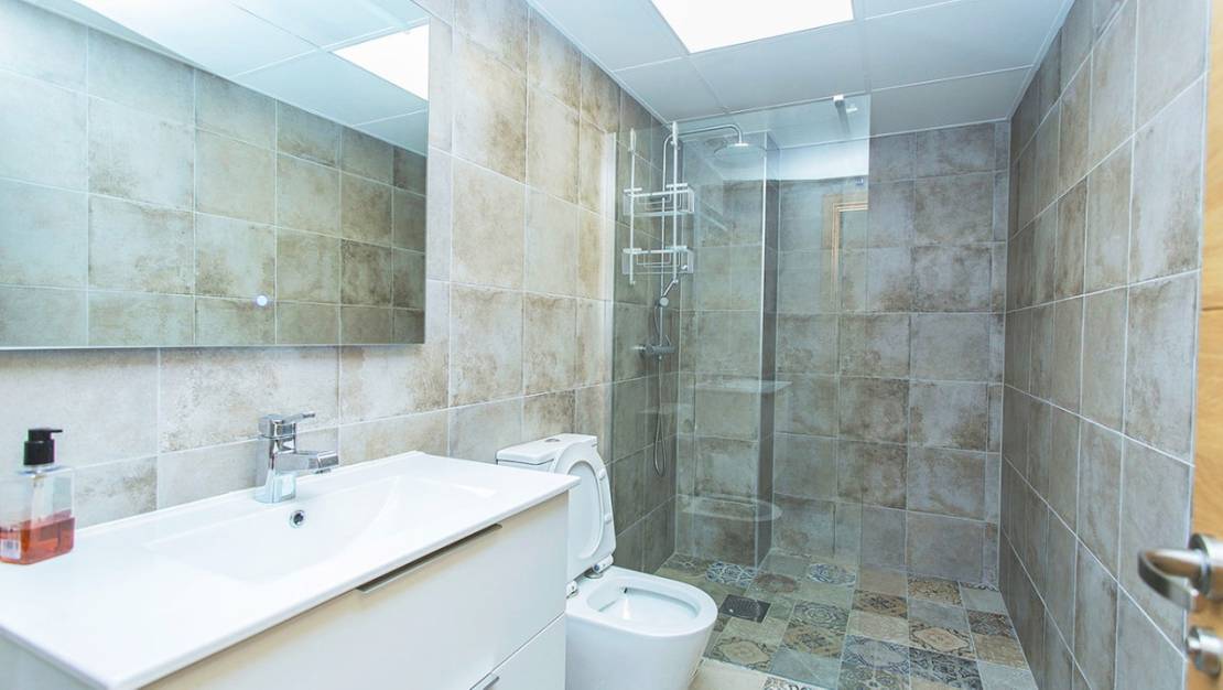 Sale - Commercial property - Torrevieja - Torrevieja Centro