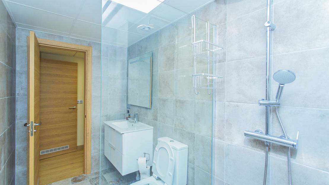 Sale - Commercial property - Torrevieja - Torrevieja Centro
