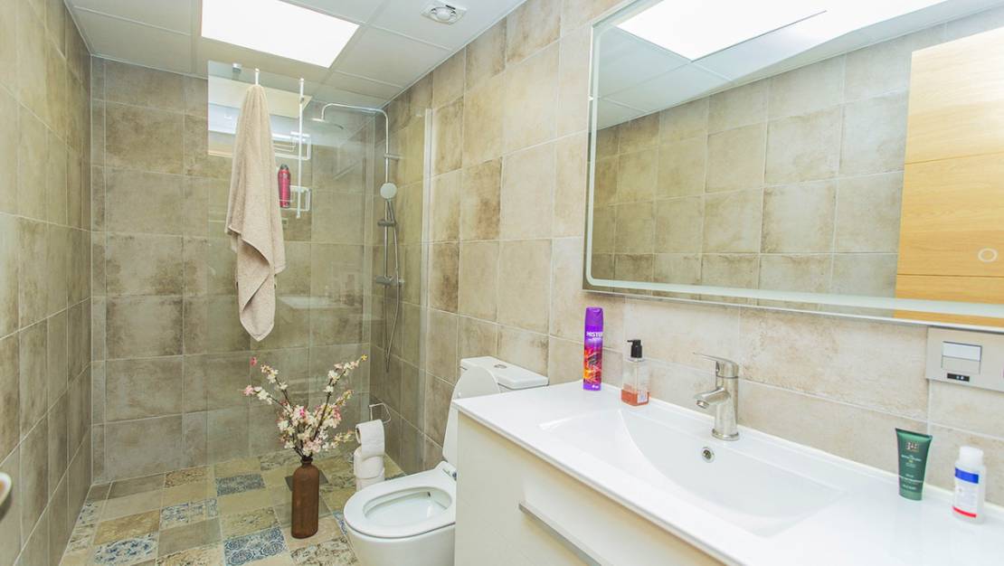Sale - Commercial property - Torrevieja - Torrevieja Centro