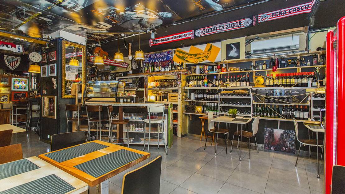Sale - Commercial property - Torrevieja - Torrevieja Centro