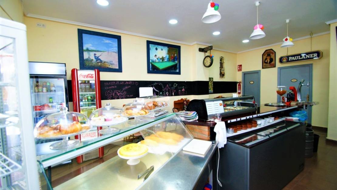 Sale - Commercial property - Torrevieja - Torrevieja Centro
