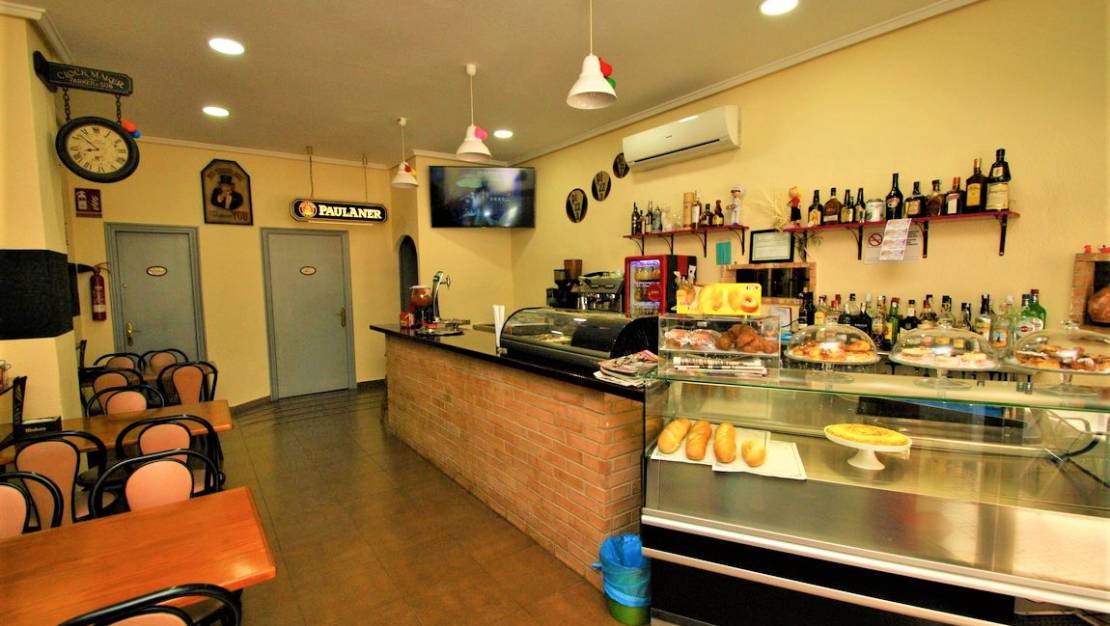 Sale - Commercial property - Torrevieja - Torrevieja Centro