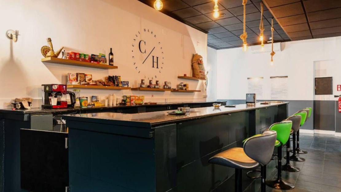 Sale - Commercial property - Torrevieja - Torrevieja Centro