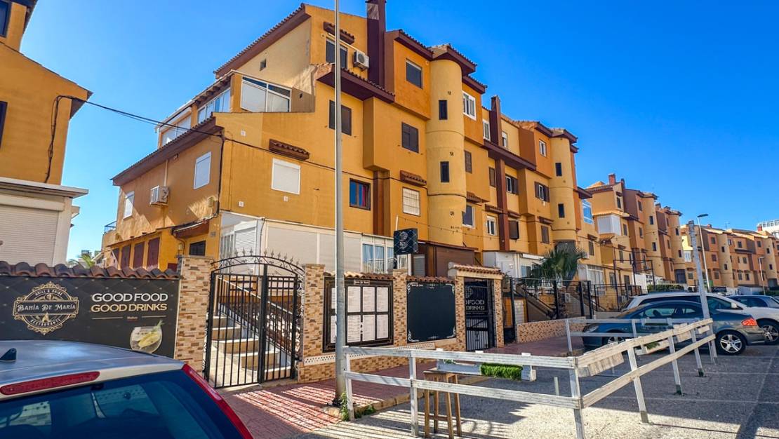 Sale - Commercial property - Torrevieja - Torrevieja Centro