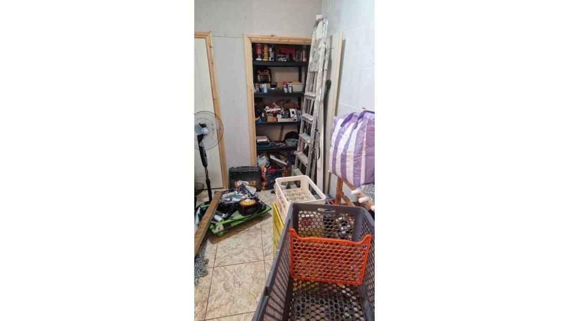 Sale - Commercial property - Torrevieja - Torrevieja Centro