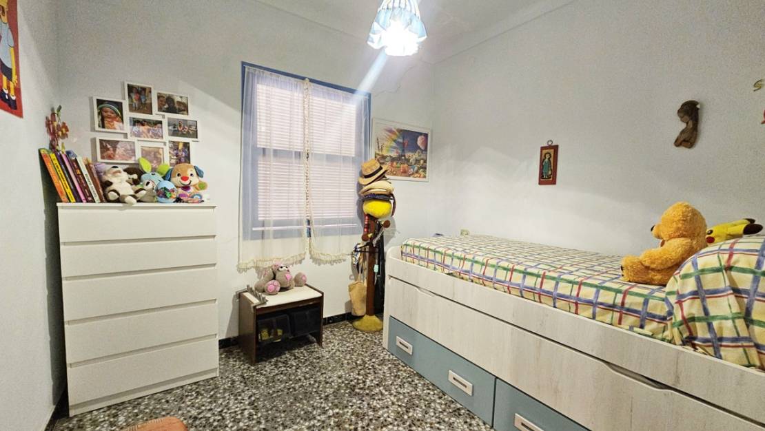 Sale - Commercial property - Torrevieja - Torrevieja Centro