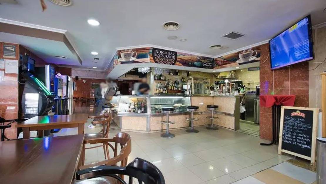 Sale - Commercial property - Torrevieja - Torrevieja Centro