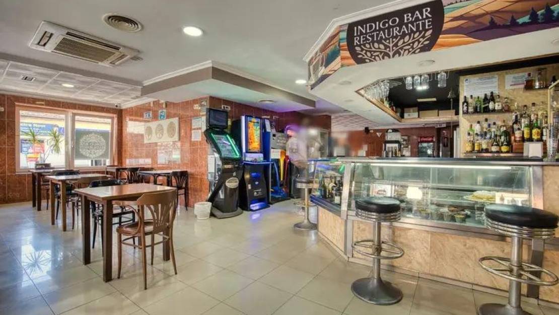 Sale - Commercial property - Torrevieja - Torrevieja Centro