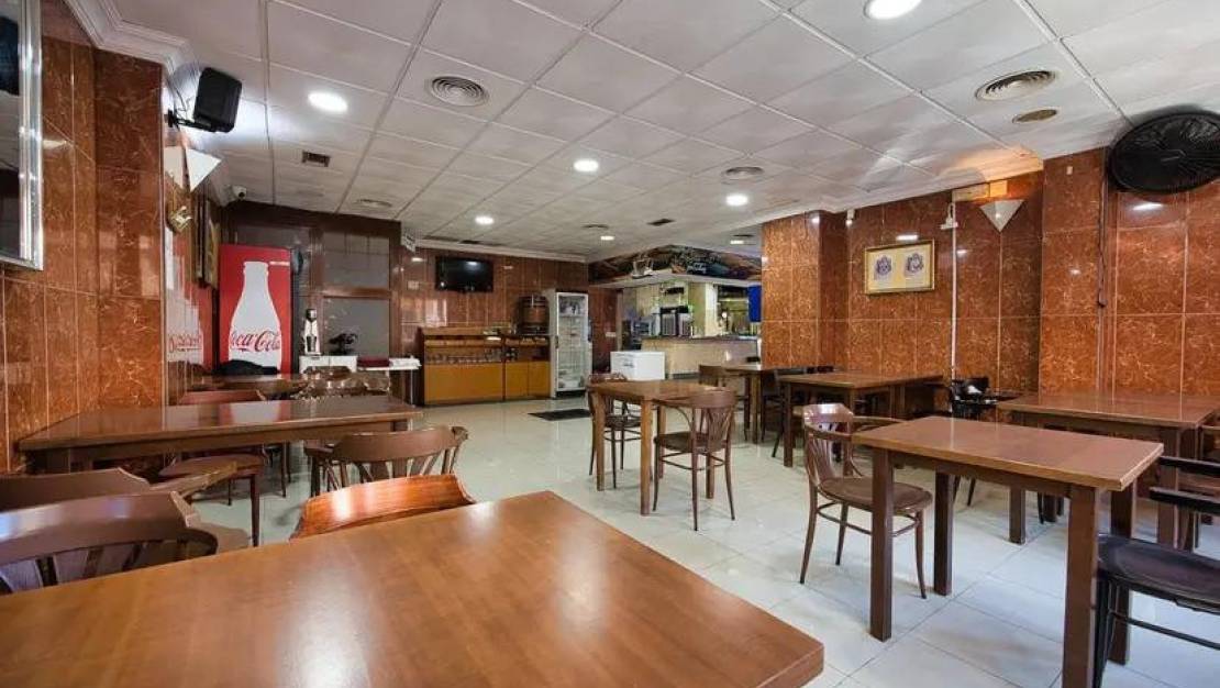 Sale - Commercial property - Torrevieja - Torrevieja Centro