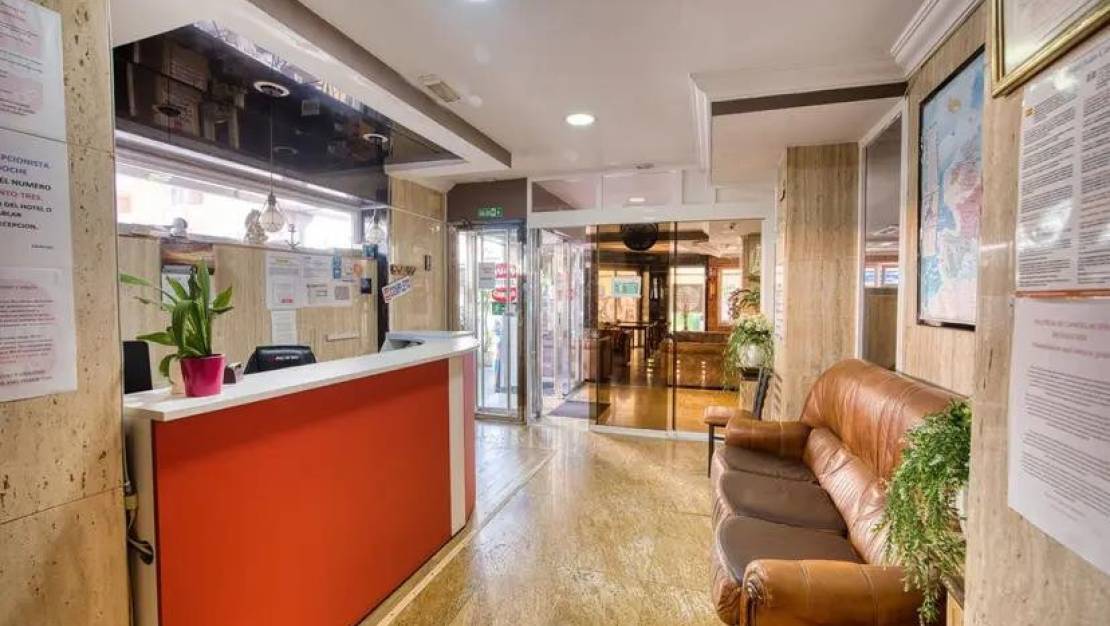 Sale - Commercial property - Torrevieja - Torrevieja Centro