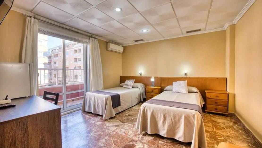 Sale - Commercial property - Torrevieja - Torrevieja Centro