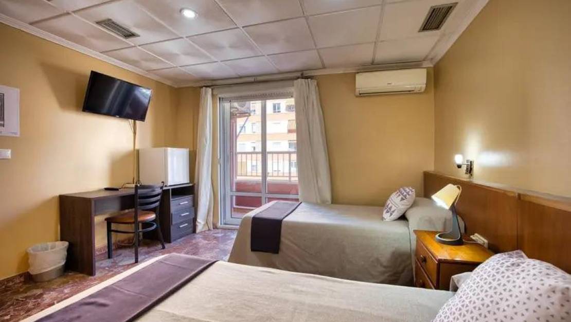 Sale - Commercial property - Torrevieja - Torrevieja Centro