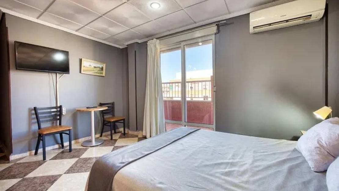 Sale - Commercial property - Torrevieja - Torrevieja Centro